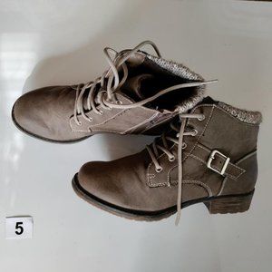 Women's ankle boot